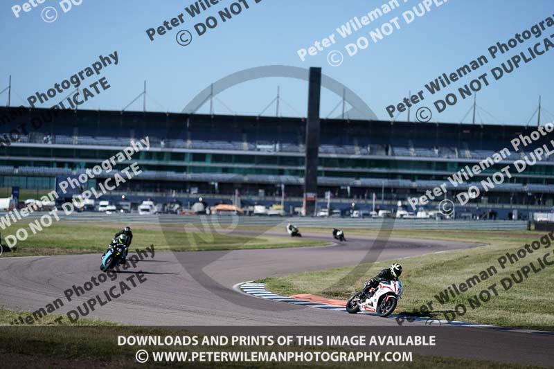 Rockingham no limits trackday;enduro digital images;event digital images;eventdigitalimages;no limits trackdays;peter wileman photography;racing digital images;rockingham raceway northamptonshire;rockingham trackday photographs;trackday digital images;trackday photos